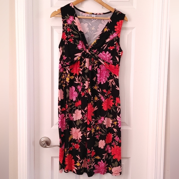 Old Navy || Maternity Midi Dress, Medium, Black Floral - Picture 4 of 4